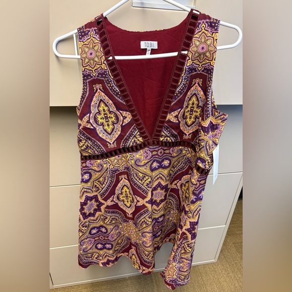 NWT Tobi Mauve and Gold Patterned Mini Dress 60's inspired vintage women's Small - Picture 4 of 12